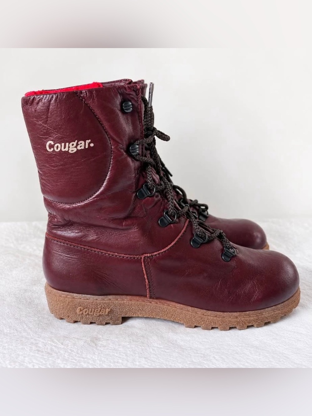 Vintage Cougar Canada Burgundy Winter Boots Red Lined Women’s Size 6